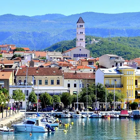 With Parking Space - 22516 Apartment Crikvenica