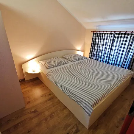 With Parking Space - 22516 Crikvenica